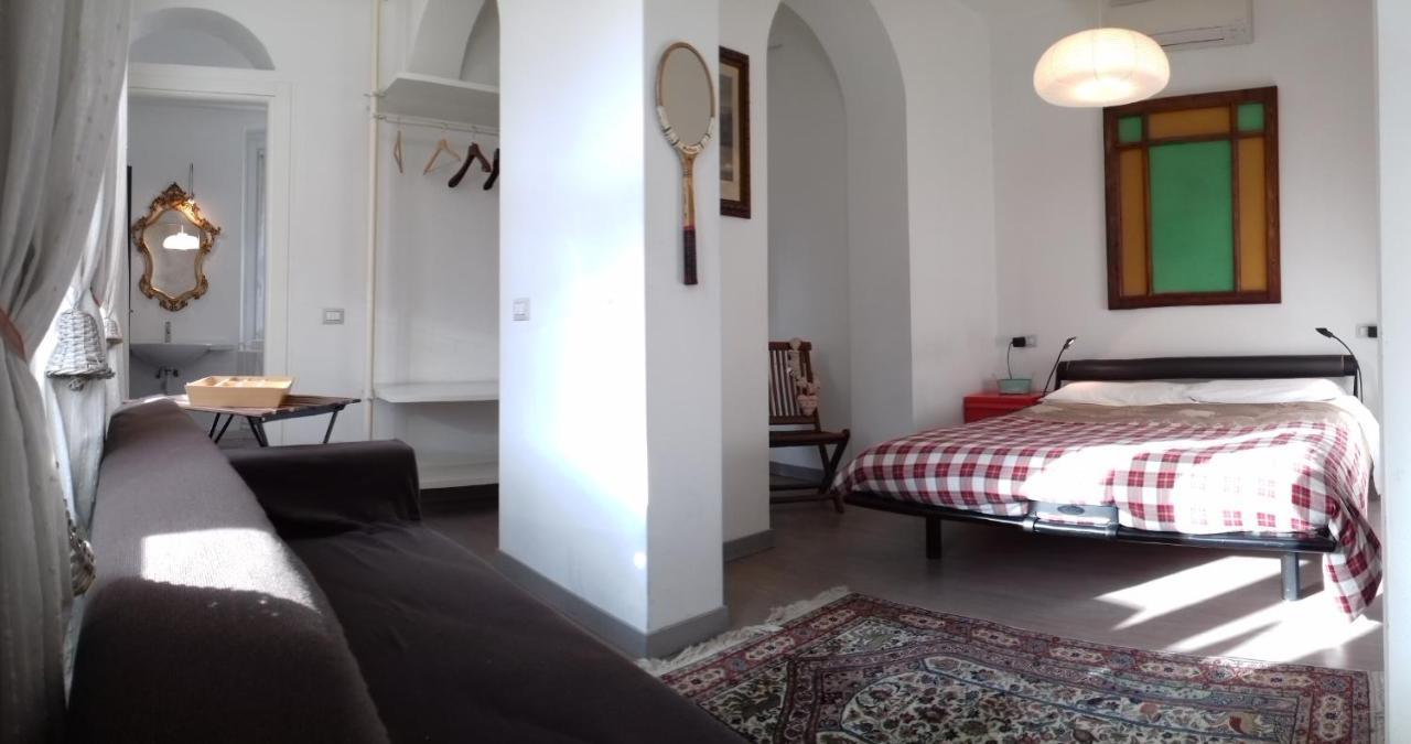 Double or Twin Room Private External Bathroom