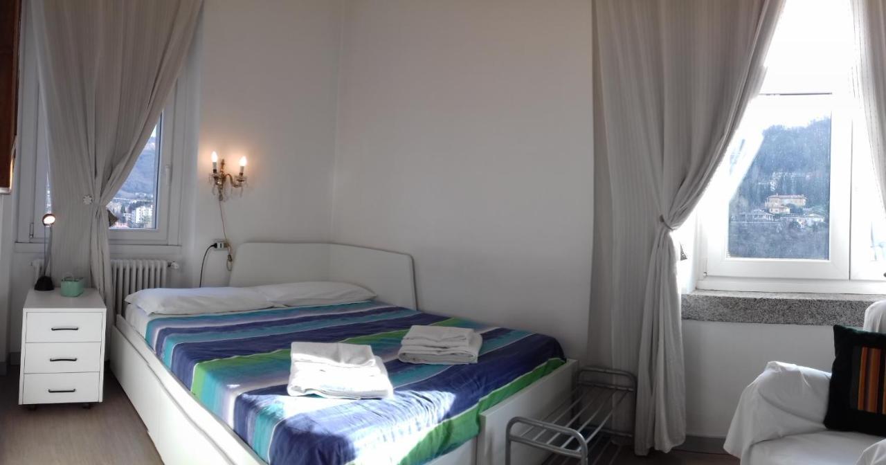 Double or Twin Room Private External Bathroom