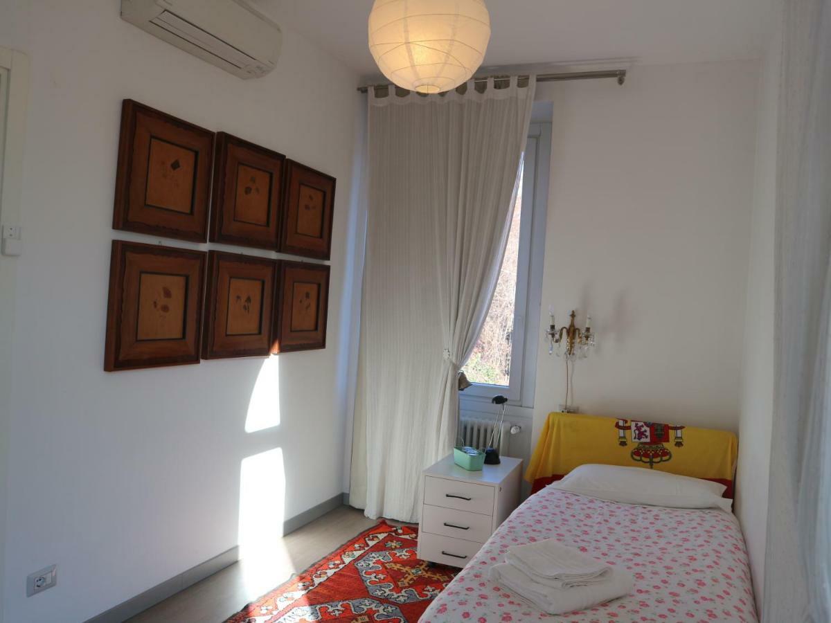 Double or Twin Room Private External Bathroom